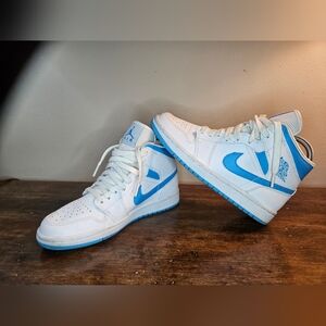 Nike Air Jordan 1 Mid Sneakers White/Dk Powder Blue 6.5Y